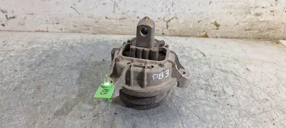 BMW 5 F10 F11 Engine mount vacuum valve 6856327