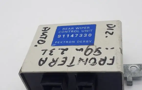 Opel Frontera A Window wiper interval relay 91147330