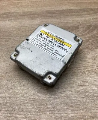 Toyota Avalon XX20 Voltage converter inverter AC115VINVERTER