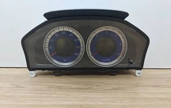 Volvo V60 Speedometer (instrument cluster) 31343497AA 69799780U 36001890
