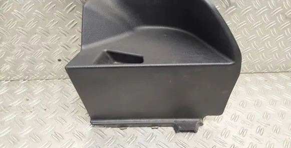 Toyota Auris E180 Other trunk/boot trim element 5821902040