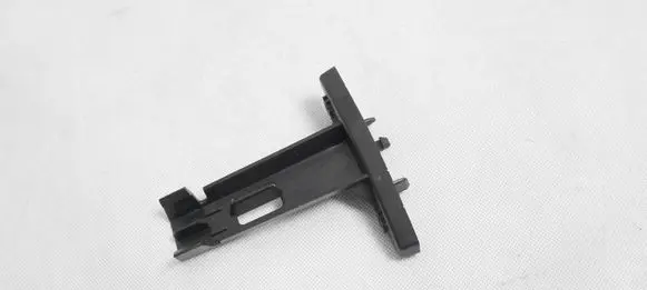 BMW 8 G14 Front bumper mounting bracket 7420892