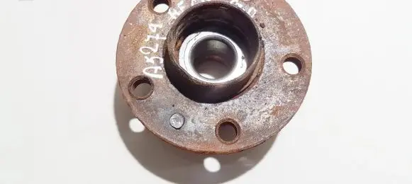 Renault Espace III Rear wheel hub