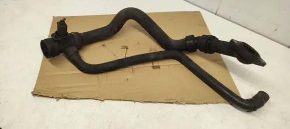 Volkswagen PASSAT B5.5 Engine coolant pipe/hose 4B0121049S