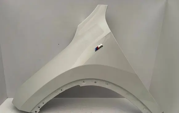 BMW X1 U11 Fender 