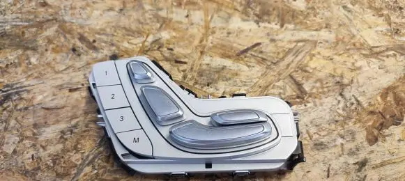 Mercedes-Benz GLC C253 Seat control switch A2059056651 13807877 SW132301
