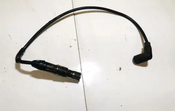 Volkswagen Golf IV Ignition plug leads 037035255