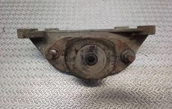 Renault Kangoo II Gearbox mount 8200277212