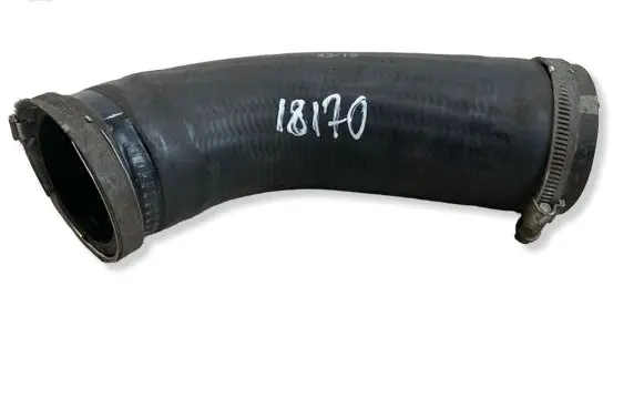 Volvo XC40 Intercooler hose/pipe 32224389
