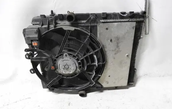 Citroen DS3 Radiator set 9682895680