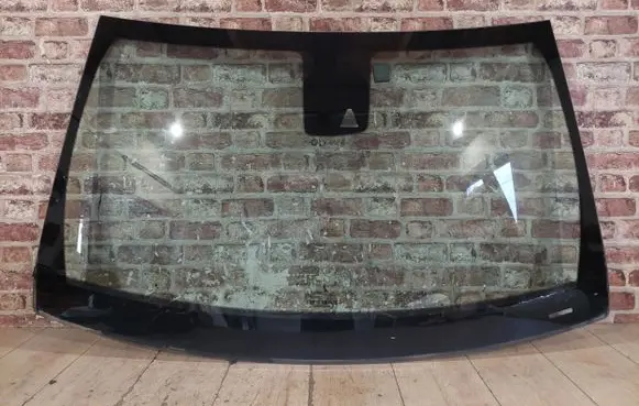 Jeep Grand Cherokee Front windscreen/windshield window 