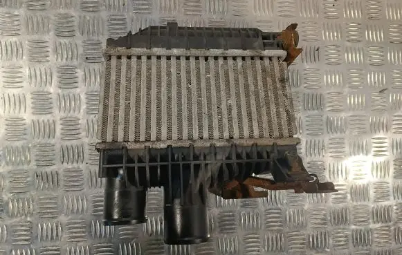 Toyota Corolla Verso AR10 Intercooler air channel guide 179400G010