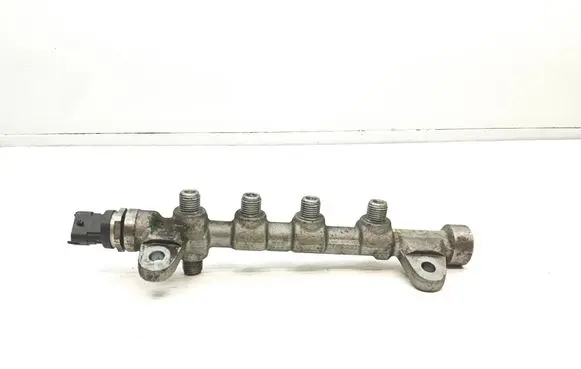 Opel Astra J Fuel main line pipe 55576177 639277 0445214221