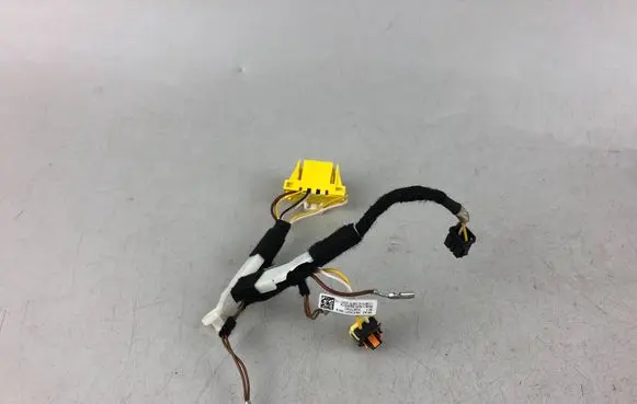 Volkswagen Golf VIII Airbag squib ring wiring 5TA971584B