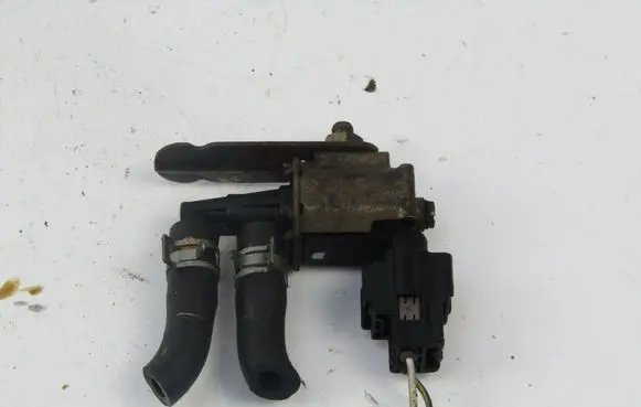 Mazda 6 Coolant heater control valve 