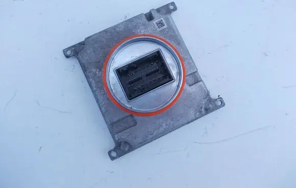 Skoda Octavia Mk3 (5E) Headlight ballast module Xenon 7P5941591AD 7P5941591A