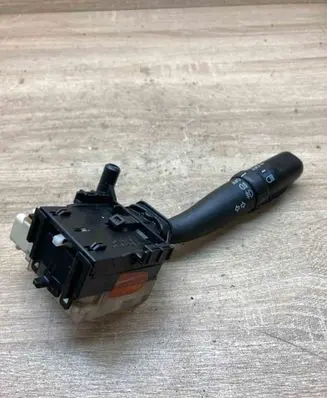 Toyota Avensis T250 Indicator stalk 173650B 8414005110 L93