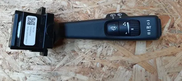 Volvo V70 Wiper control stalk 31456042
