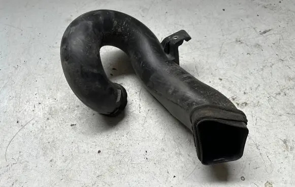 Toyota Verso Air intake duct part 177520R010