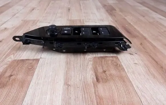 Mazda CX-5 II Electric window control switch KB7W68409
