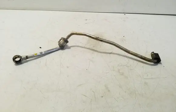 Audi A1 Turbo turbocharger oiling pipe/hose 04L145771J