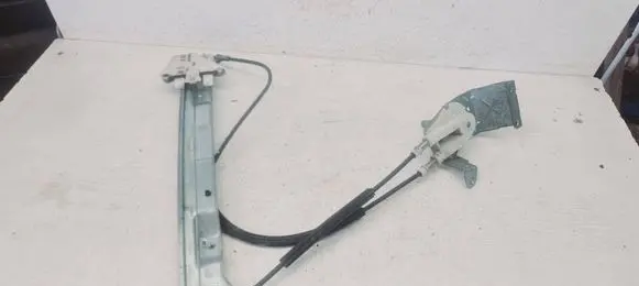 Rear door manual window regulator