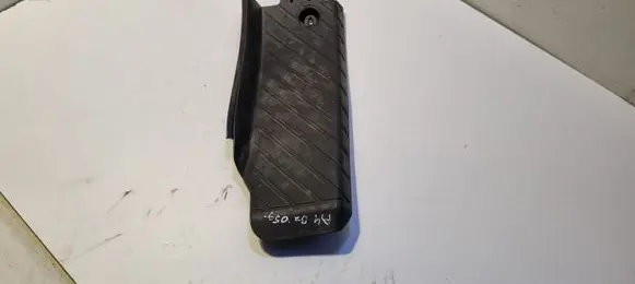 Audi A4 S4 B7 8E 8H Foot rest pad/dead pedal 8E1864777
