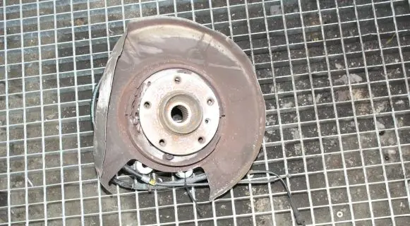 BMW 6 E63 E64 Rear wheel hub
