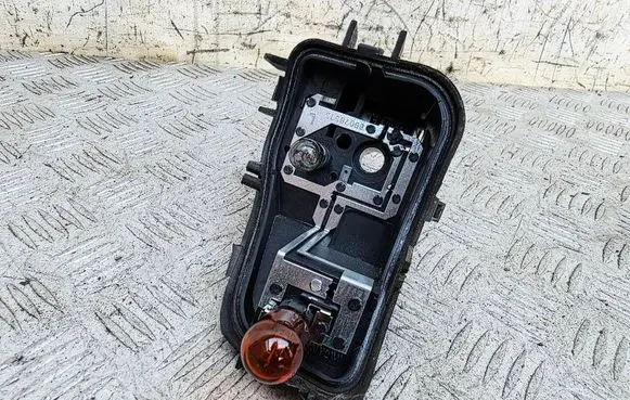Volkswagen Golf VI Tail light bulb cover holder 5K0945257 89078571