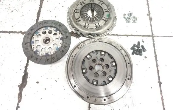 Nissan Juke I F15 Clutch set kit 123103YV0A 301001KC0A 6A07C302101KC0C
