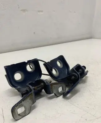 Dacia Sandero Front door hinge set 26R