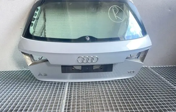 Tailgate/trunk/boot lid
