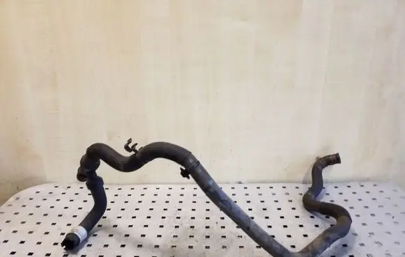 Renault Megane III Engine coolant pipe/hose