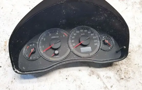 Subaru Legacy Speedometer (instrument cluster)