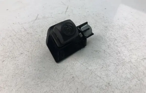 Toyota Yaris XP210 Windshield/windscreen camera KD63C7RC
