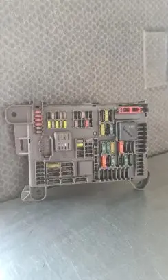 BMW X5 E70 Fuse box set 693168704 6931687