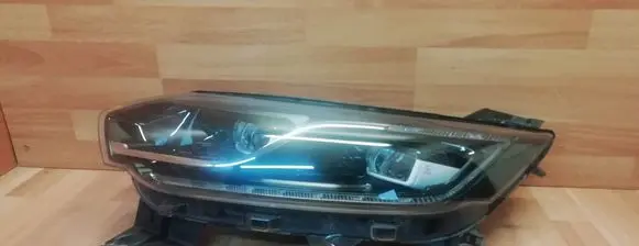 Renault Espace V (RFC) Headlight/headlamp 260601459R 89912415 L90049021