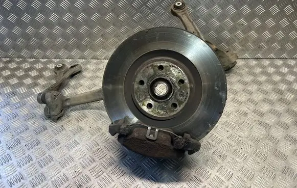 Front wheel hub spindle knuckle