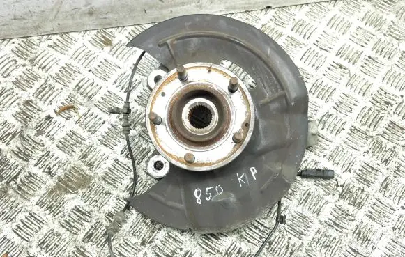 Opel Insignia B Front wheel hub
