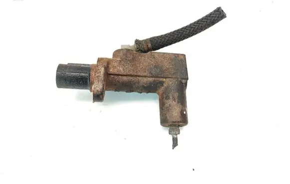 Mazda 6 Clutch slave cylinder 