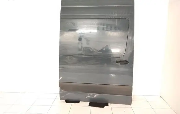 Mercedes-Benz Sprinter W907 W910 Side sliding door 