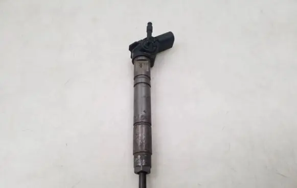 Mercedes-Benz E W211 Fuel injector A6290700287