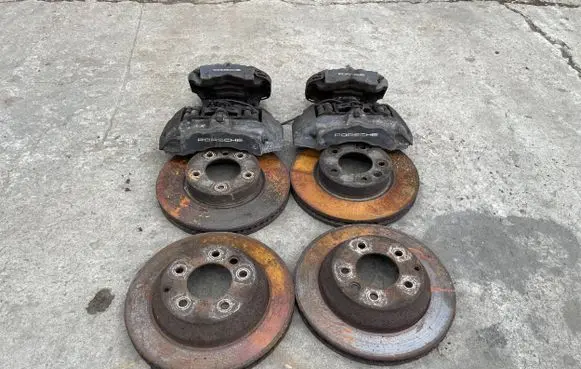 Porsche Cayenne (9PA) Brake discs and calipers set 