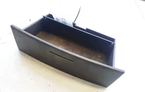 Toyota Avensis T250 Glove box 845703e000hp 84570-3e000-hp