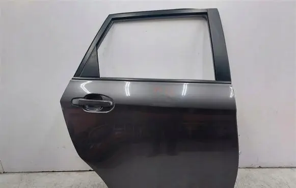 Toyota Verso-S Rear door