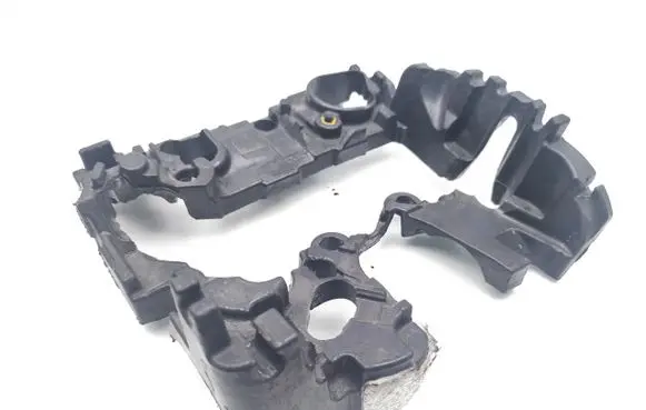 Ford Fiesta Engine cover (trim) L1BG-9U550-BA