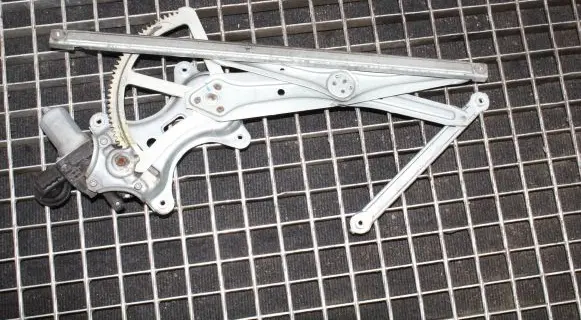 Lexus RX 330 - 350 - 400H Front door electric window regulator 301NLH