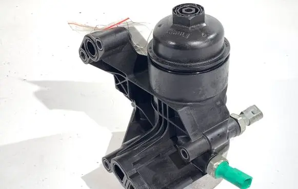Skoda Superb B8 (3V) Oil filter mounting bracket 03N117021
