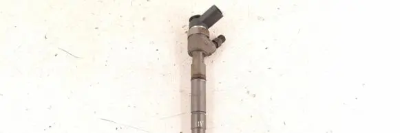 Mercedes-Benz A W169 Fuel injector 6400700787 A6400700787
