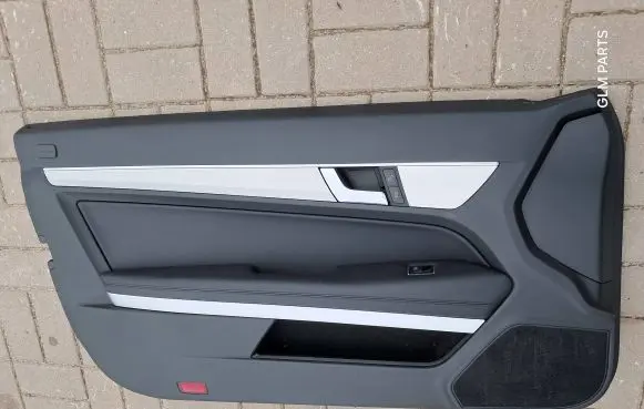 Mercedes-Benz E A207 Front door card panel trim